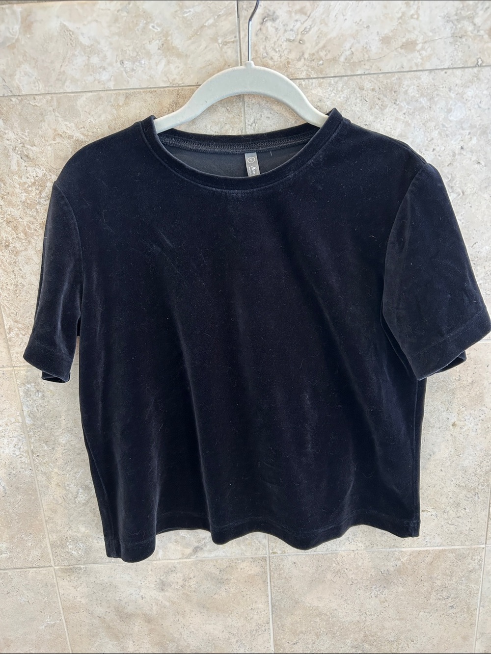 Hanna Andersson Black Short-Sleeve Velvet Tee